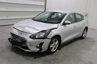 krockskadad bil auto Ford Focus  2019/6