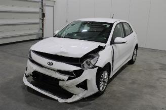 krockskadad bil auto Kia Rio  2021/7