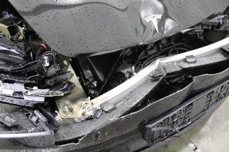 Tesla Model 3  picture 8