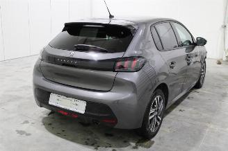 Peugeot 208  picture 3