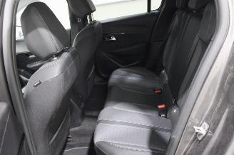 Peugeot 208  picture 12