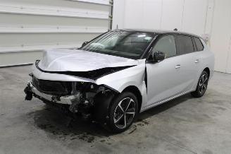 Damaged car Opel Astra  2025/4