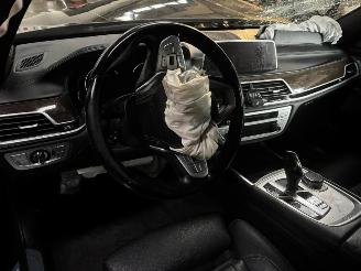 BMW 7-serie 730 picture 9