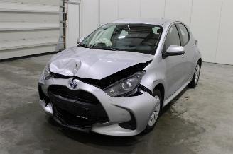 krockskadad bil auto Toyota Yaris  2021/8