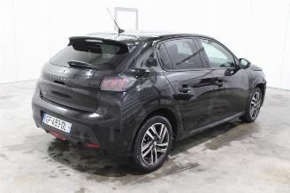 Peugeot 208  picture 3