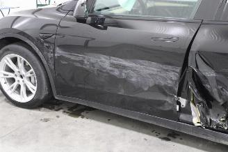 Tesla Model Y  picture 5