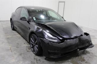 Tesla Model 3  picture 2