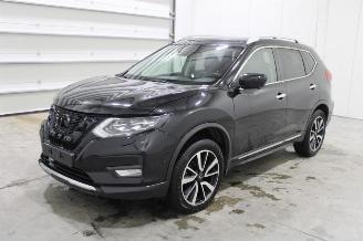 Vaurioauto  passenger cars Nissan X-Trail  2021/9