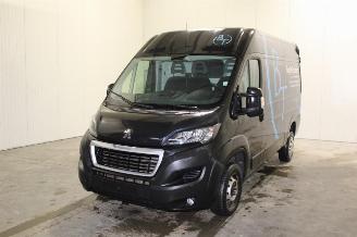 Vaurioauto  passenger cars Peugeot Boxer  2019/8