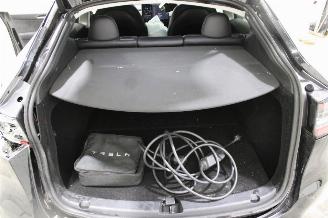 Tesla Model Y  picture 21