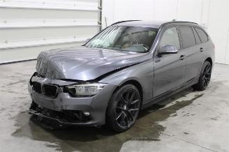 uszkodzony samochody osobowe BMW 3-serie 318 2019/6