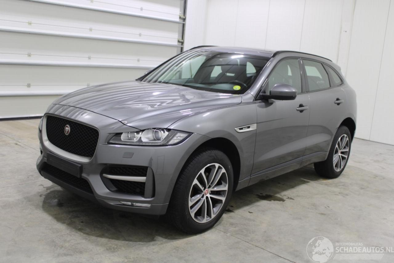 Jaguar F-Pace 
