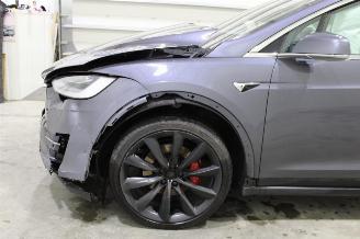 Tesla Model X  picture 5
