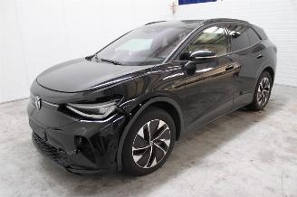 damaged passenger cars Volkswagen ID.4  2024/8