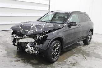 Damaged car Mercedes GLC 300 2023/2