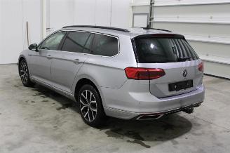 Volkswagen Passat  picture 5