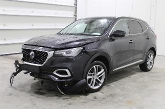 damaged passenger cars MG EHS  2022/12