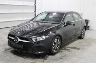 uszkodzony samochody osobowe Mercedes A-klasse A 180 2022/3