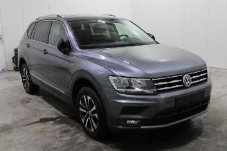 Vaurioauto  passenger cars Volkswagen Tiguan  2021/9