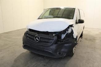 Schadeauto Mercedes Vito  2021/2