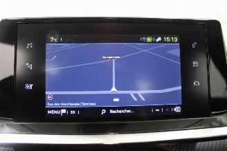 Peugeot e-208  picture 12