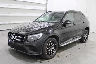 damaged passenger cars Mercedes GLC 350 2018/9