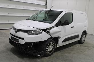 Damaged car Toyota ProAce CITY 2023/8
