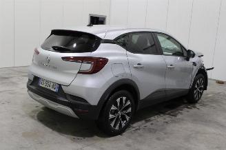 Renault Captur  picture 3