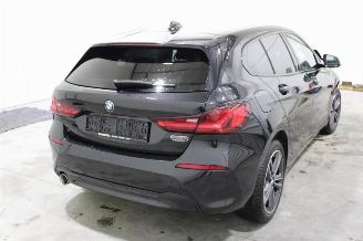 BMW 1-serie 116 picture 3