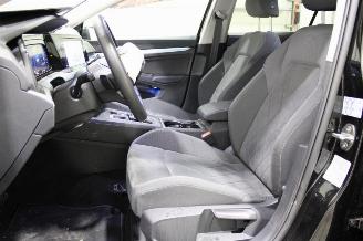 Volkswagen Golf  picture 10