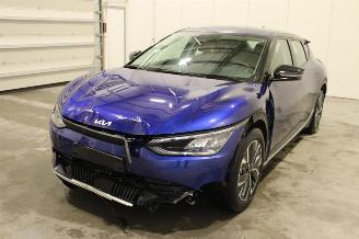 Damaged car Kia EV6  2023/5