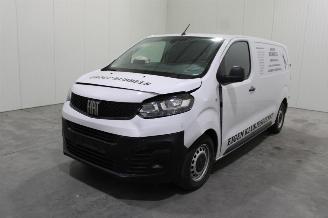krockskadad bil auto Fiat Scudo  2022/9