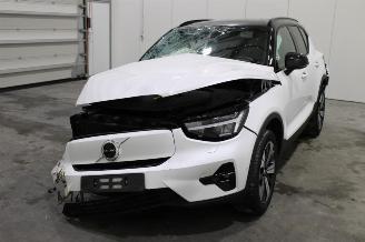 krockskadad bil auto Volvo XC40 XC 40 2023/7