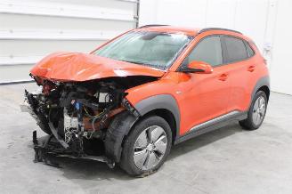 Damaged car Hyundai Kona  2020/7