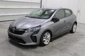 Auto incidentate Renault Clio  2024/2