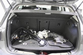 Volkswagen Golf  picture 21