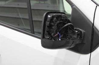 Nissan Nv300  picture 21