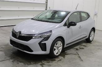 krockskadad bil auto Renault Clio  2024/9