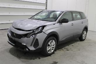 Coche accidentado Peugeot 5008  2024/10