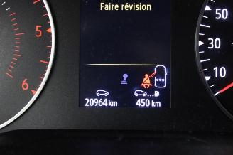 Renault Clio  picture 13