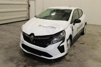 Unfallwagen Renault Clio  2024/4