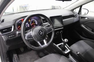 Renault Clio  picture 10