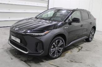 Uttjänta bilar auto Toyota bZ4X  