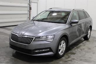 Avarii autoturisme Skoda Superb  2022/6