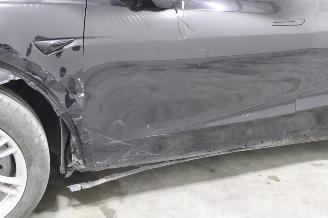 Tesla Model Y  picture 7