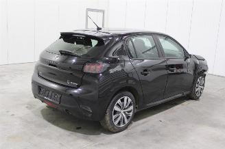Peugeot 208  picture 3