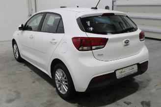 Kia Rio  picture 4