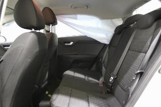 Kia Rio  picture 12
