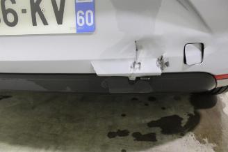 Renault Clio  picture 9