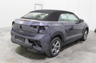 Volkswagen T-Roc  picture 3